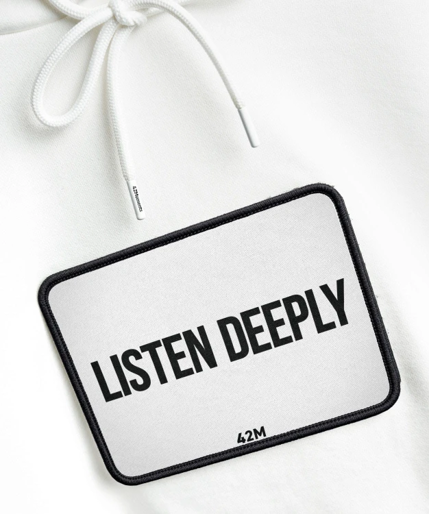 42M BOARD WHITE LISTEN DEEPLY