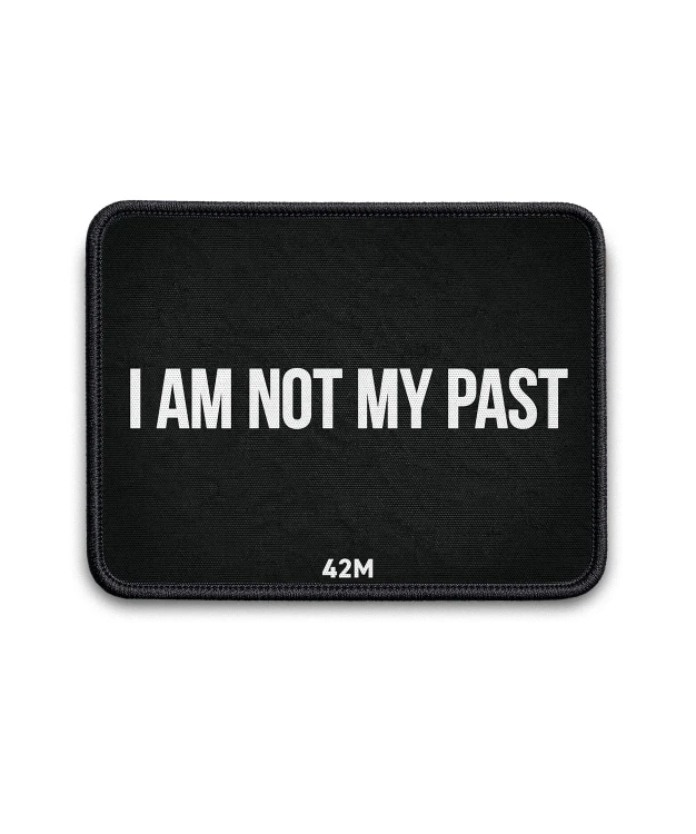 42M BOARD BLACK I AM NOT